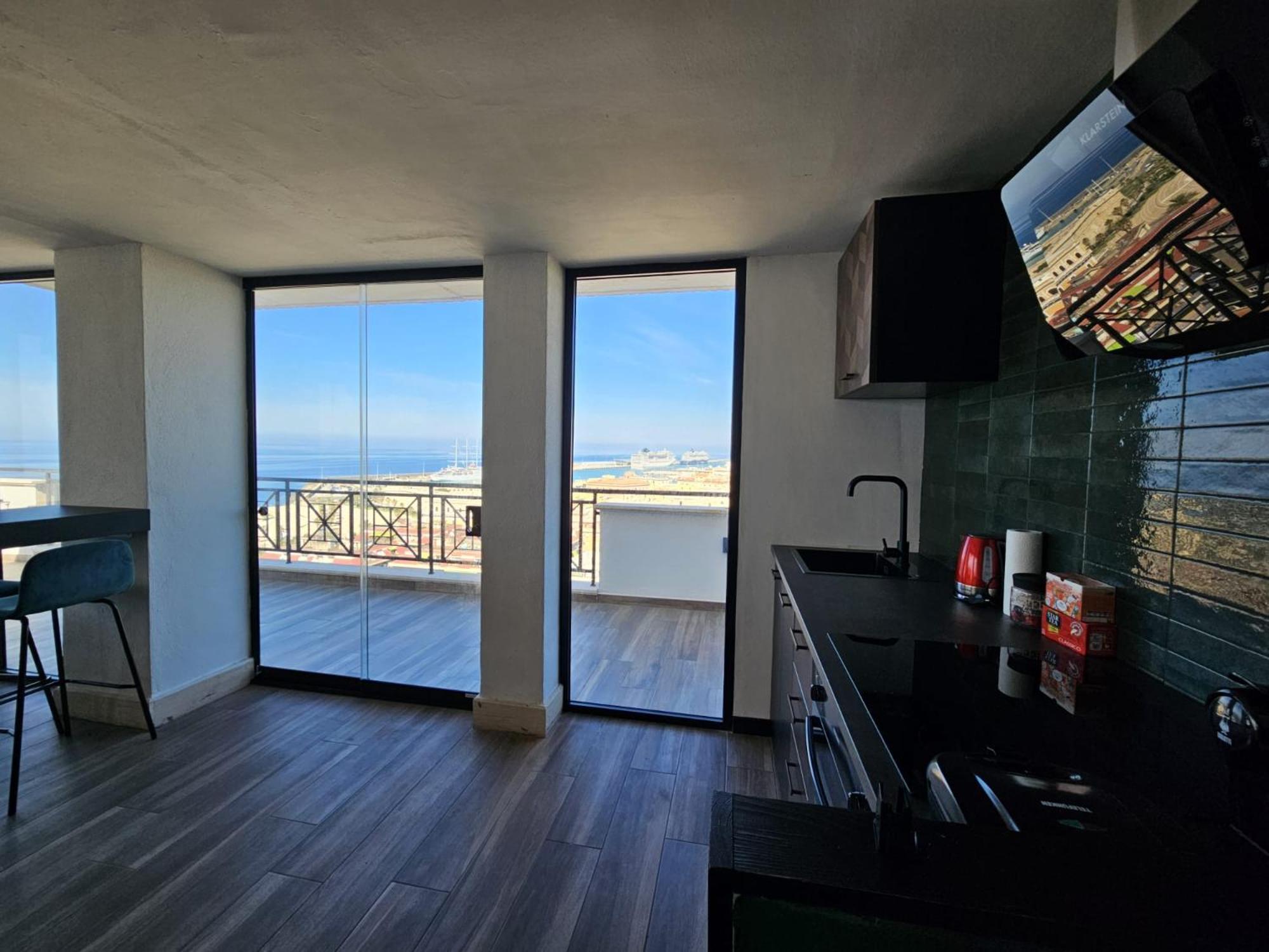 Be Your Home - Tower Beach Suite Civitavecchia Ngoại thất bức ảnh